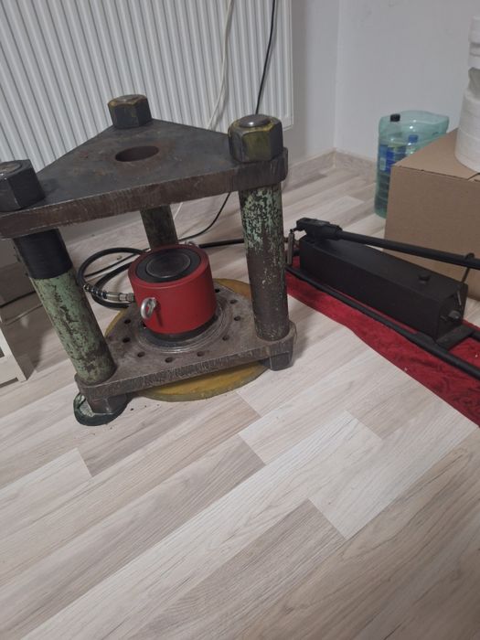 Пресс гидравлический на 100тн