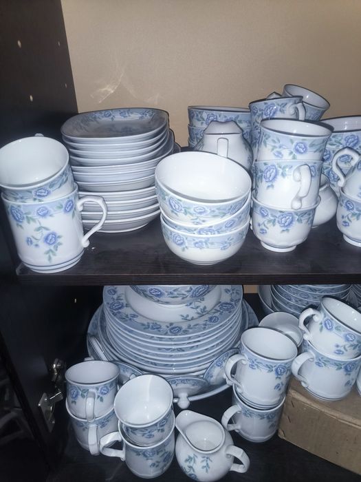 Сервиз фарфоровый 180 предметов