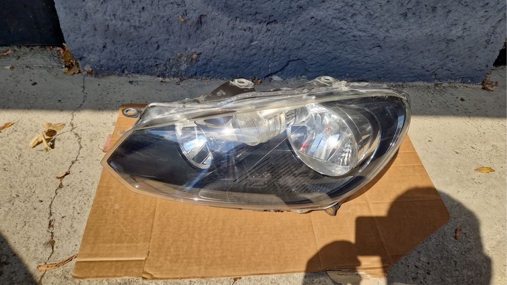 Vand far/faruri stanga/dreapta VW Golf 6 model 2009-2012 Valeo
