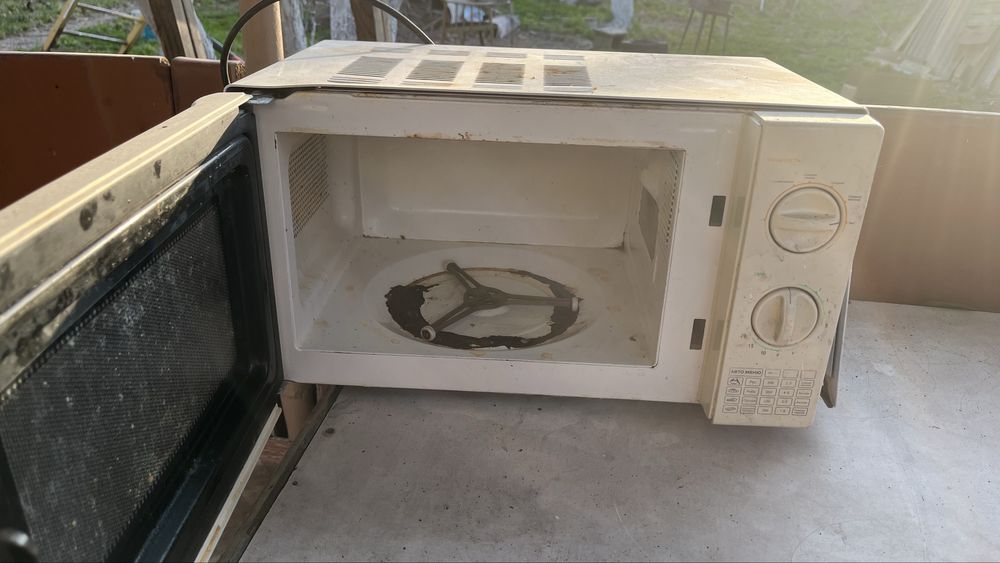 Микроволновка на запчасти