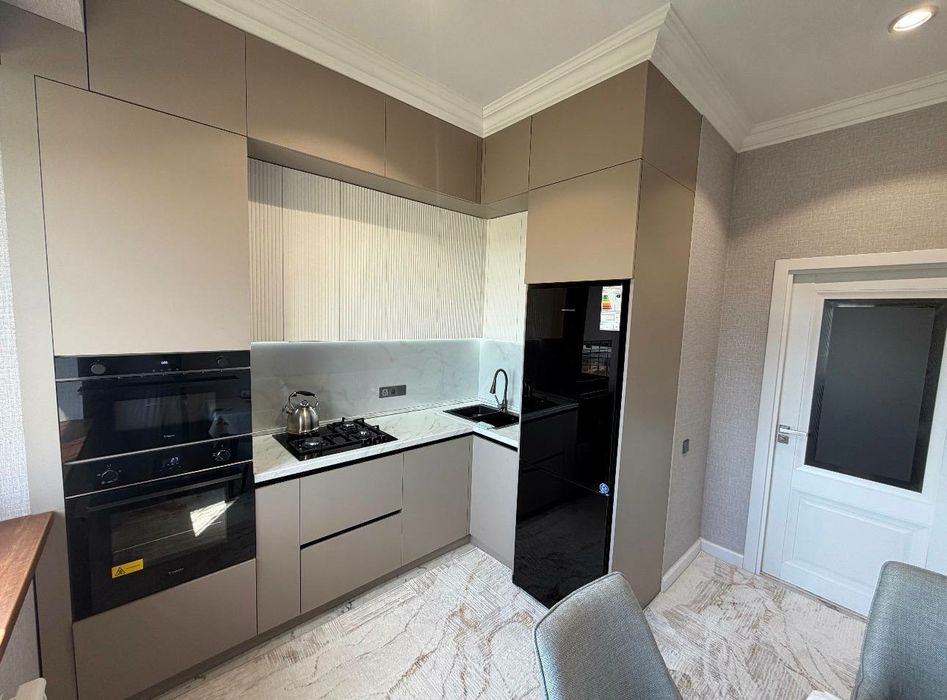 2 комнатная квартира 63 м² на улице Махтумкули — гардеробная