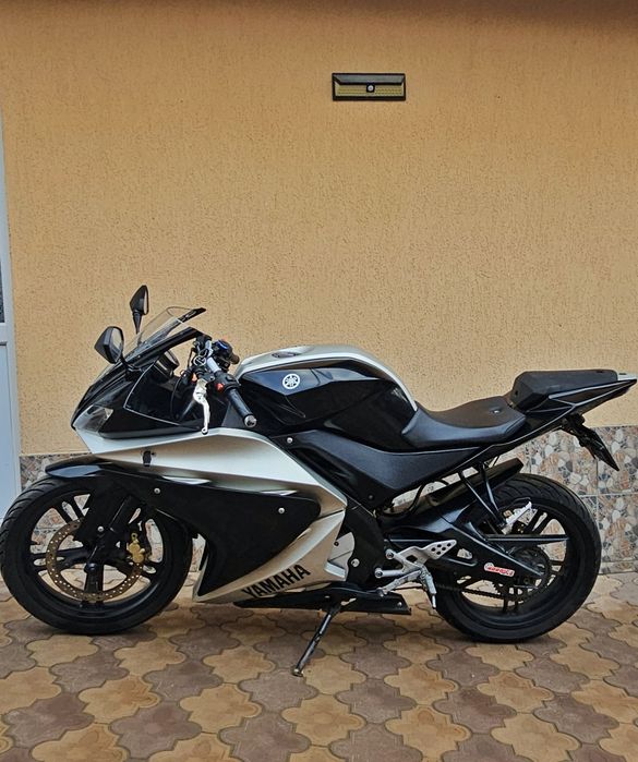 Yamaha YZF R125 2010