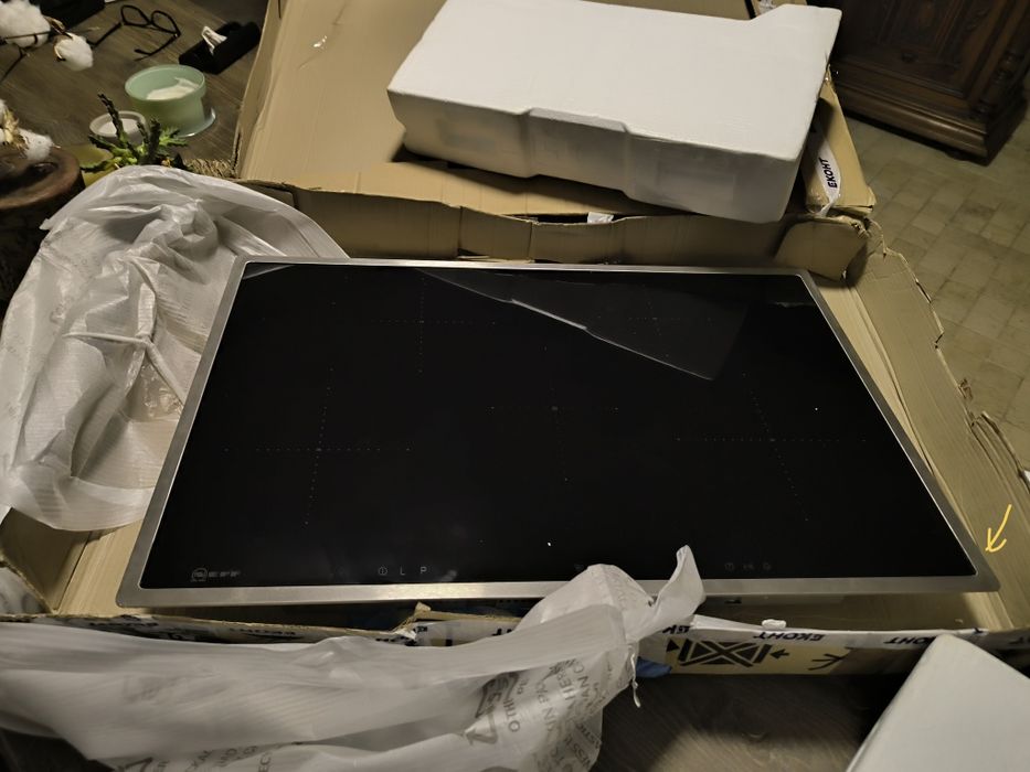 *НОВ* индукционен готварски плот за вграждане Neff T48BT00N0 / 19