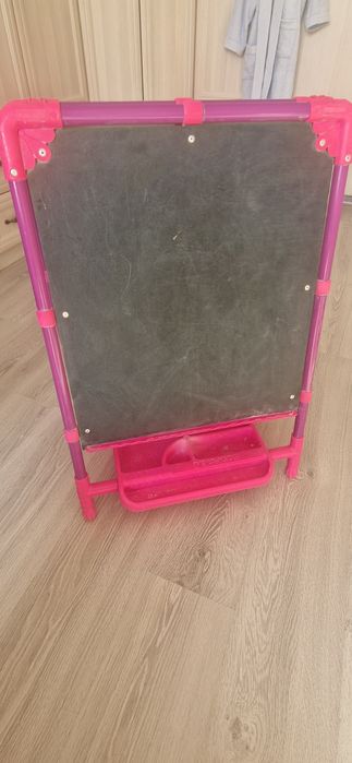 Продается детская доска с магнитками