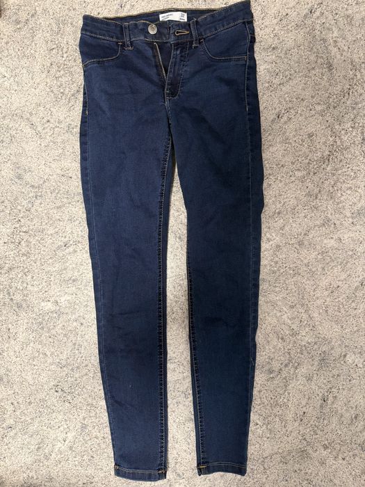 Дамски тениски и дънки