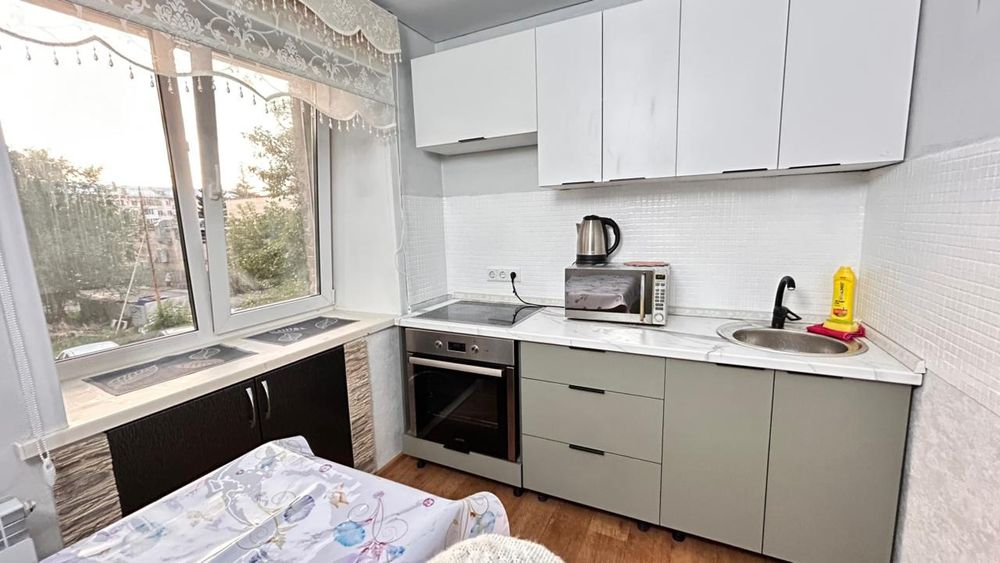 Посуточно 3х ком район КОЛОС