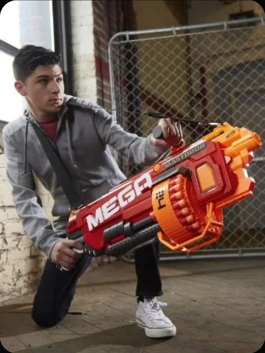 Продается б/у бластер Nerf Mega Mastodon