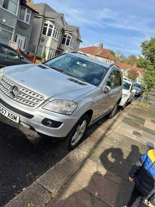 Мерцедес Емел 280с