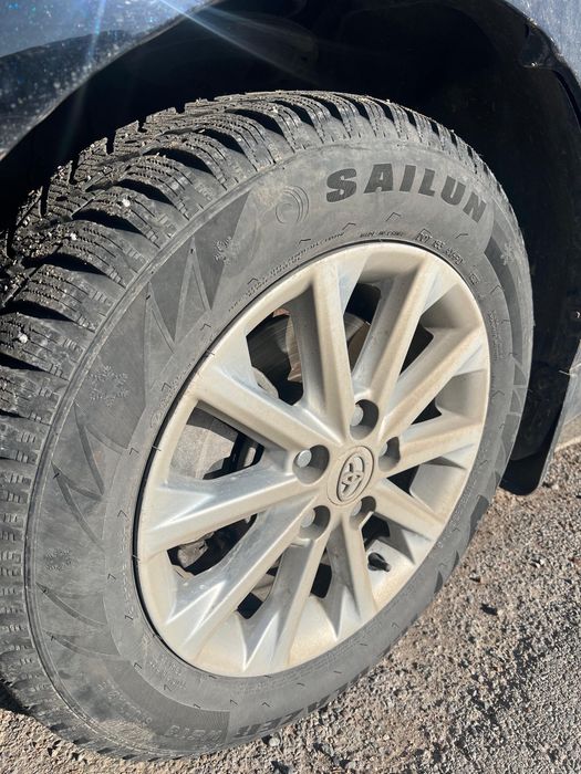 Продам зимние шины в комплекте