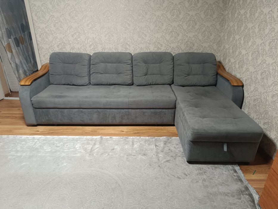 Диван угловой    .