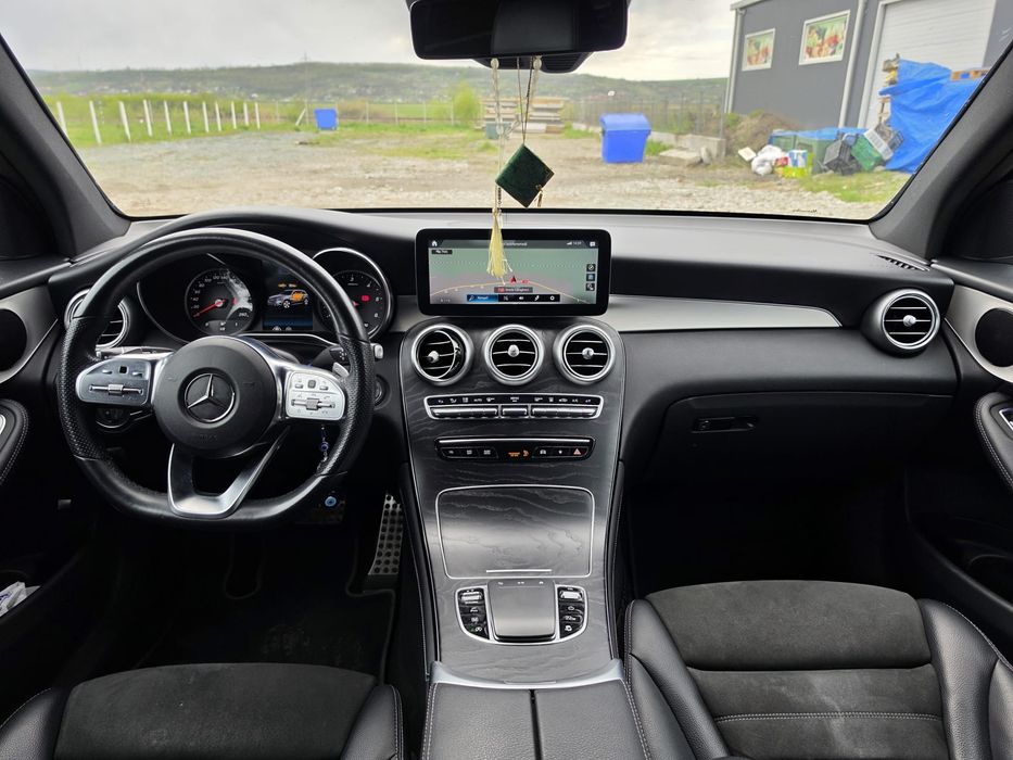 Mercedes glc 220. 4  matic