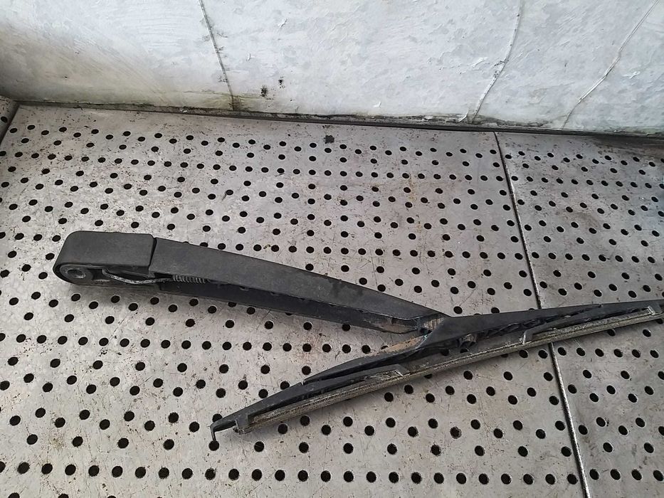 Brat stergator haion nissan qashqai j10 28781jd00a