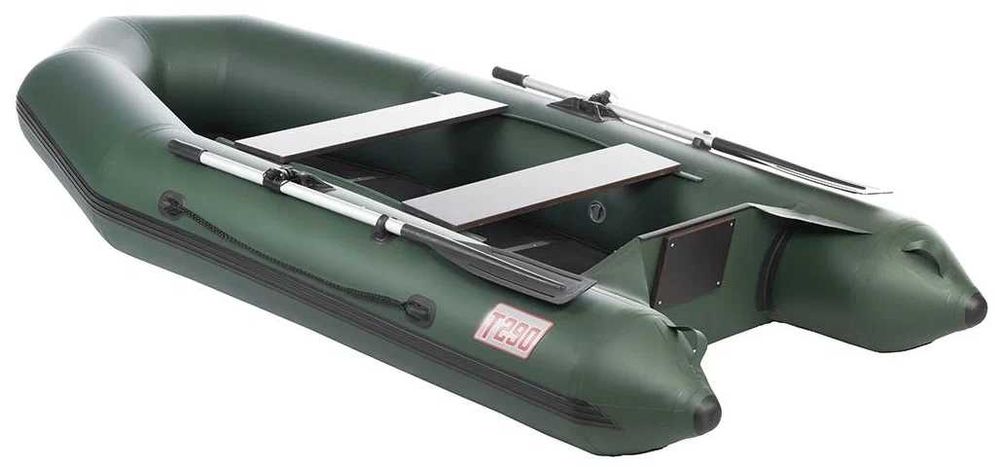 Продам комплект ПВХ лодку, мотор 2.8, эхолот, жилеты.