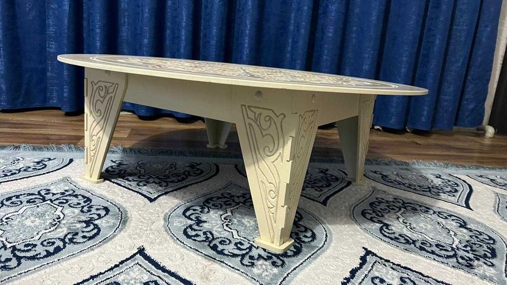 Қазақша оюлармен стол