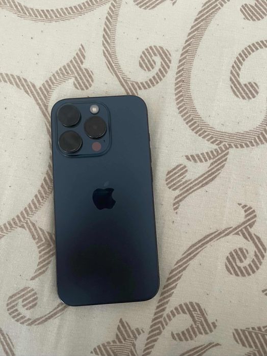 iPhone 15 pro stare foarte bună fac schimb cu trotineta kukirin g2,G3