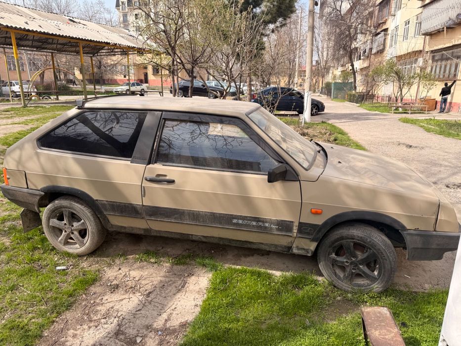 Продаю машину ВАЗ 2108