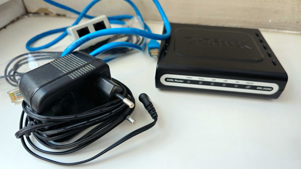 D-Link DSL-2520U/BRU/D, ADSL2+ модем-маршрутизатор.