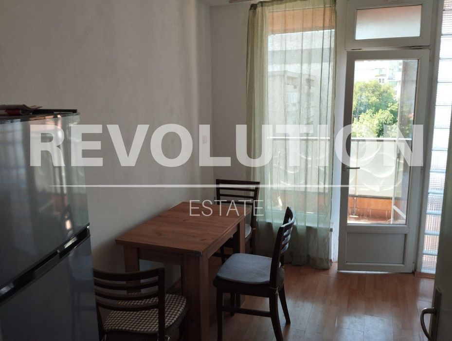 Дава се под наем Четиристаен апартамент в Пловдив, Каменица 1 - 90 кв.м за 550 € - Снимка #1