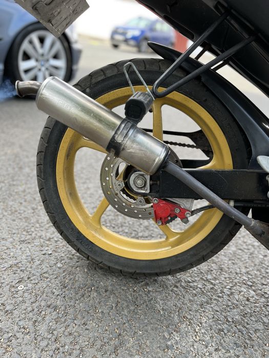 Vând Aprilia   Rs50