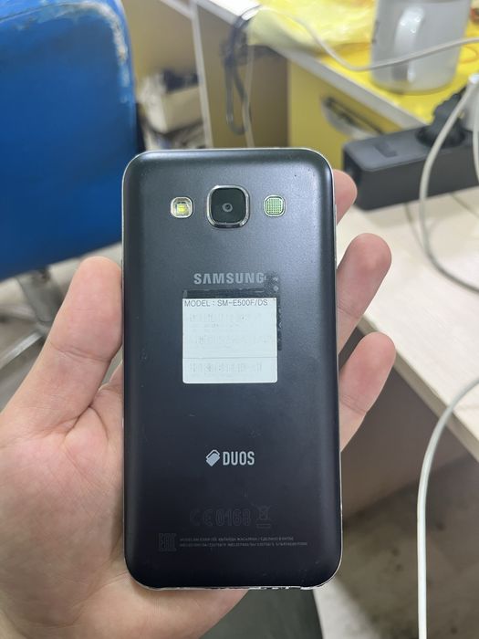 Телефон Самсунг Айфон Б/у