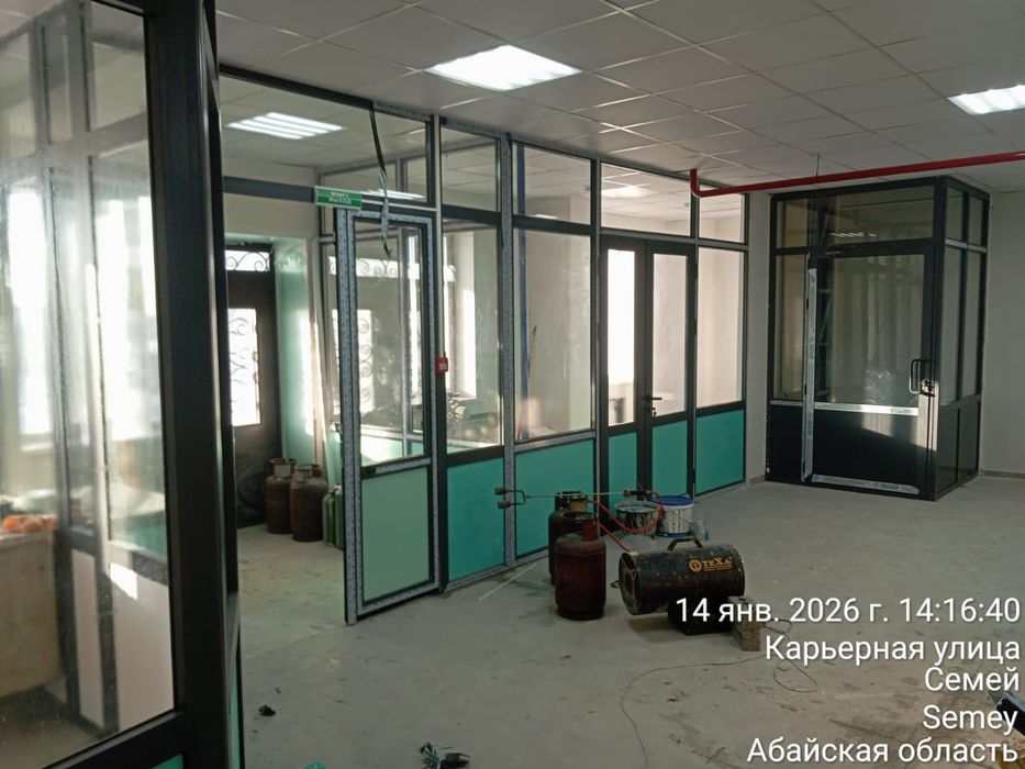 Алюминиевые перегородки