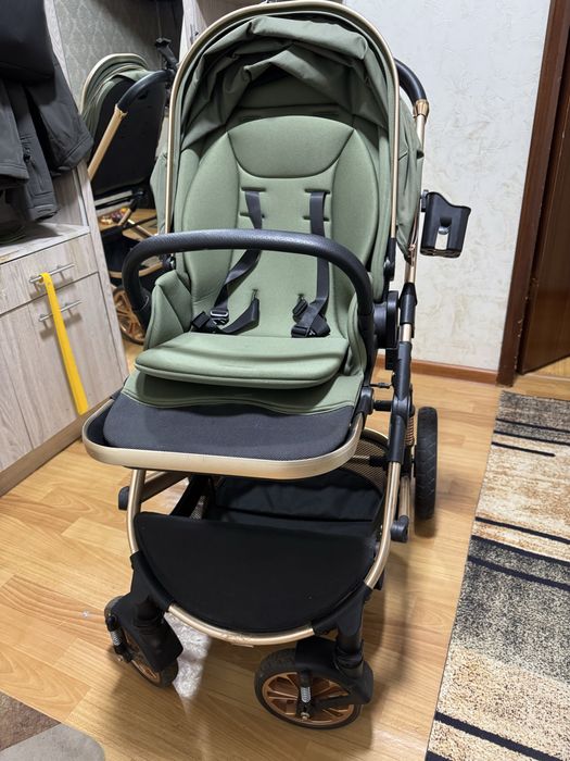 Коляска б/у в отличном состоянии