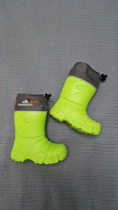 Детские резиновые сапоги