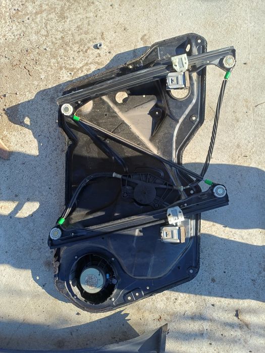 Преден десен мехънизъм за ел стъкло за сеат леон и толедо 2003 година