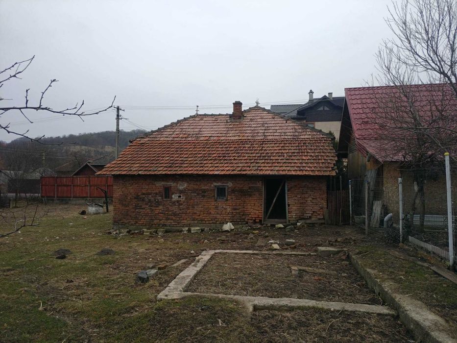 O casă de vânzare