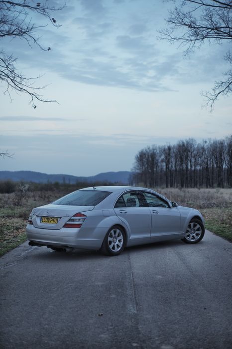 Dezmembrez Mercedes S CLASS W221 capota aripa far stop grila usa scaun