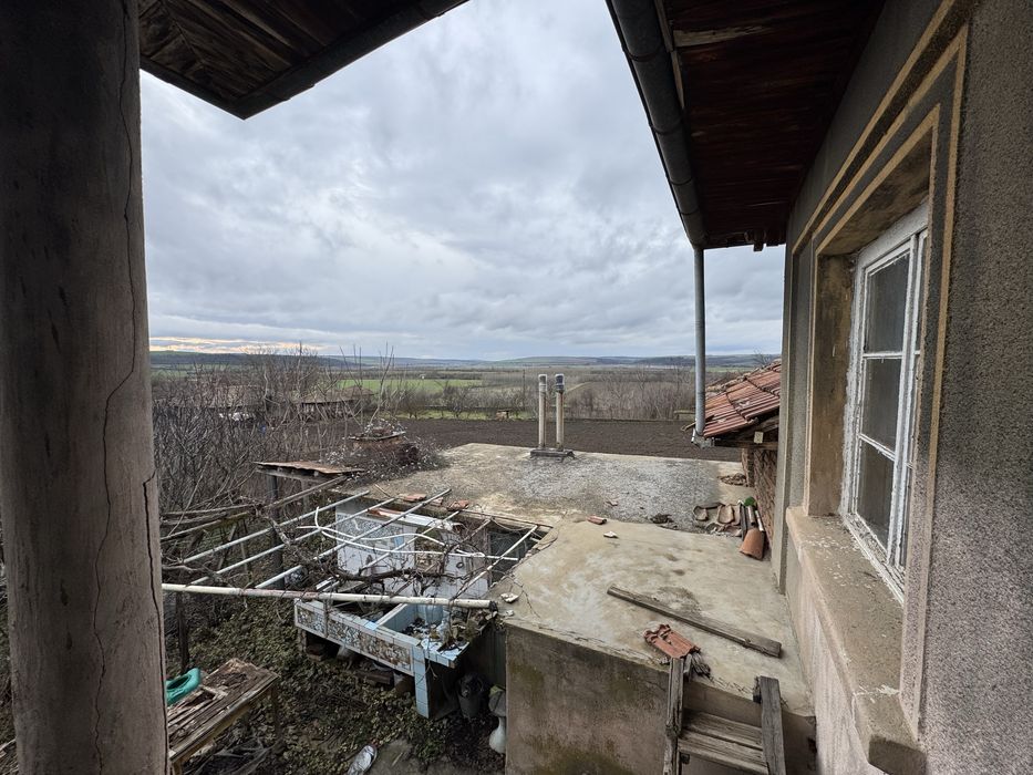 Продавам къща в Село Белцов