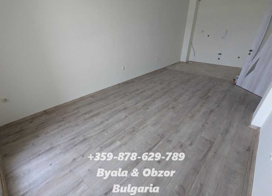 Продава се Двустаен апартамент в Бяла - 57 кв.м за 631 €/кв.м - Снимка #2