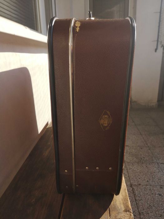 Ретро куфар от 70-те години