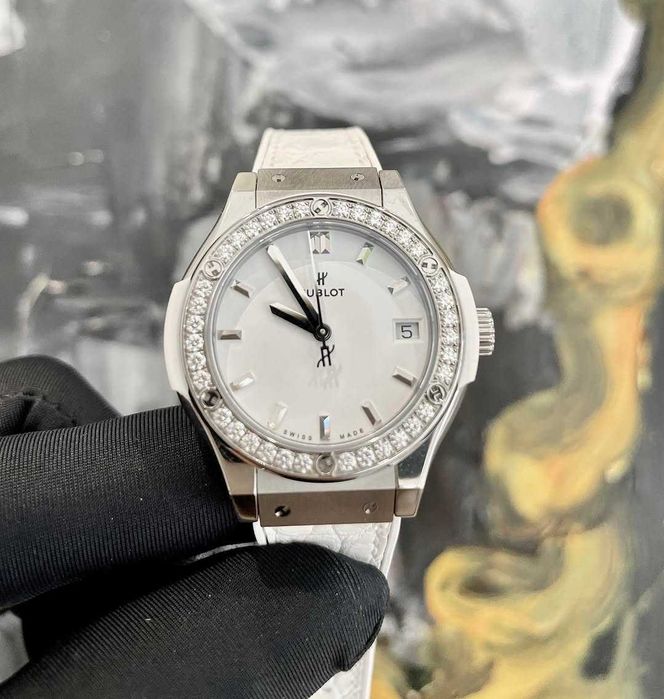 hublot classic fusion 33mm Дамски