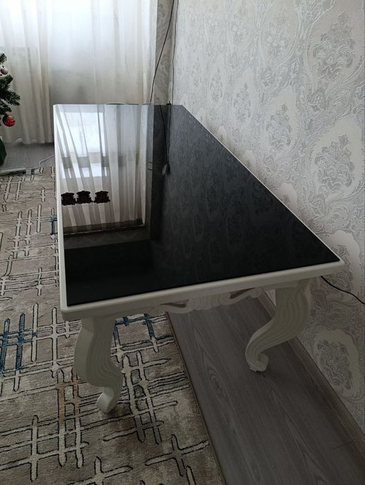 Продается журнальный столик