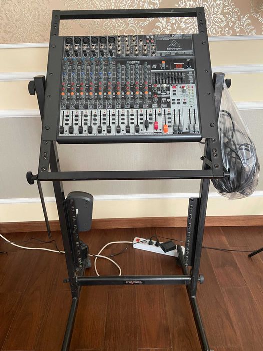 музыкальные пульты управления фирмы BEHRINGER