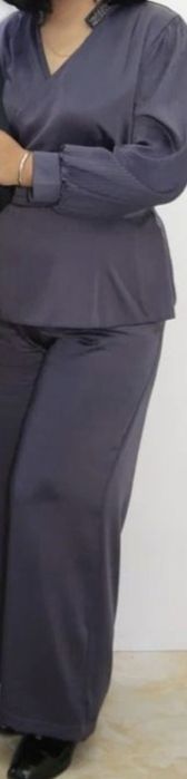 Срочно продам костюм двойка