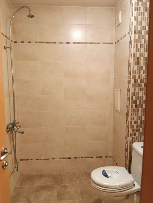 Давам двустаен апартамент в квартал Редута