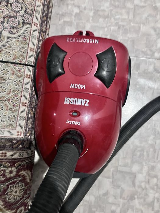Подам пылесос б/у