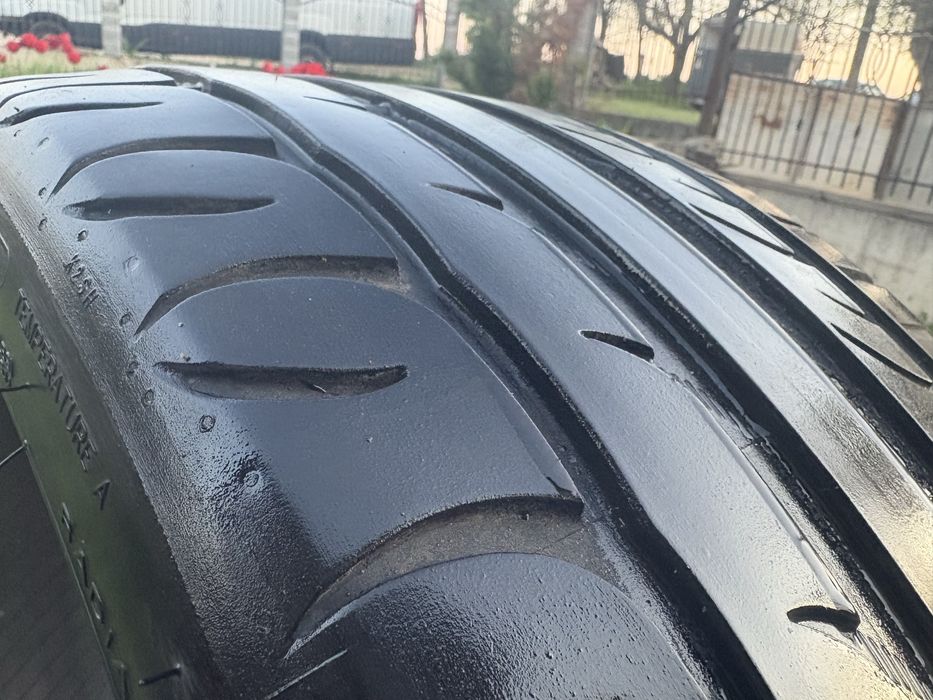 4 броя летни гуми 255 / 35 R 19