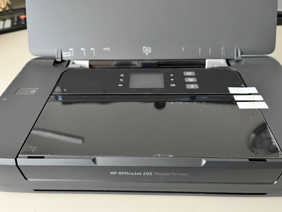 Imprimanta mobila HP OfficeJet 202