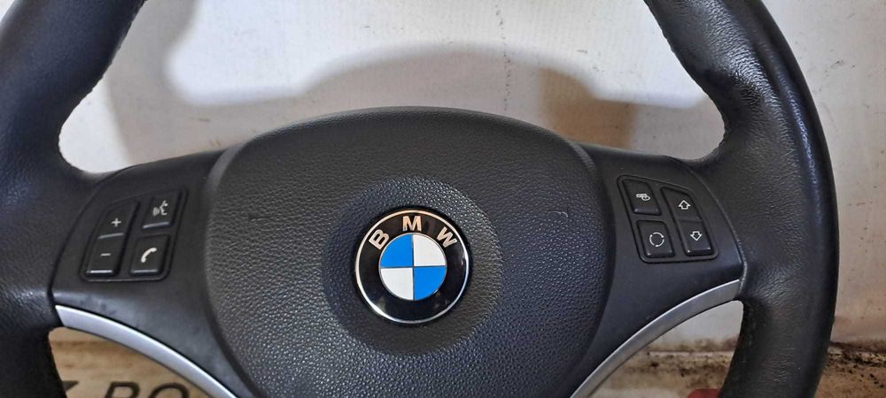 Volan de piele cu comenzi si airbag pentru BMW X1 E84