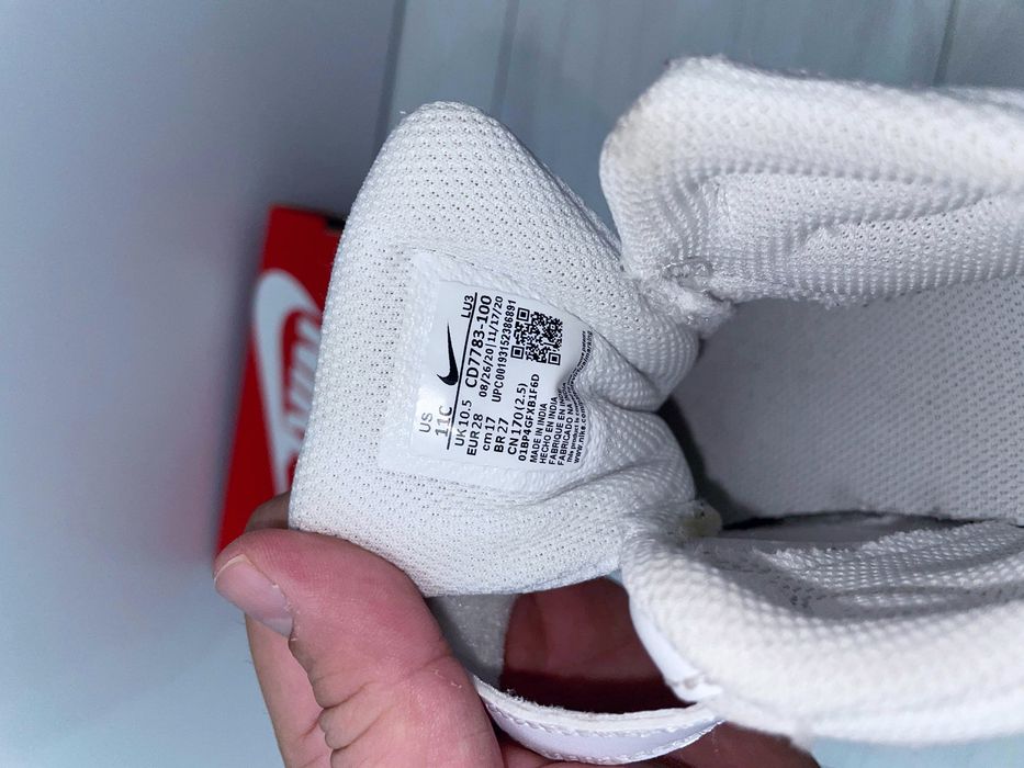 Adidasi originali , ghete Nike Borough Mid 2 28 EU