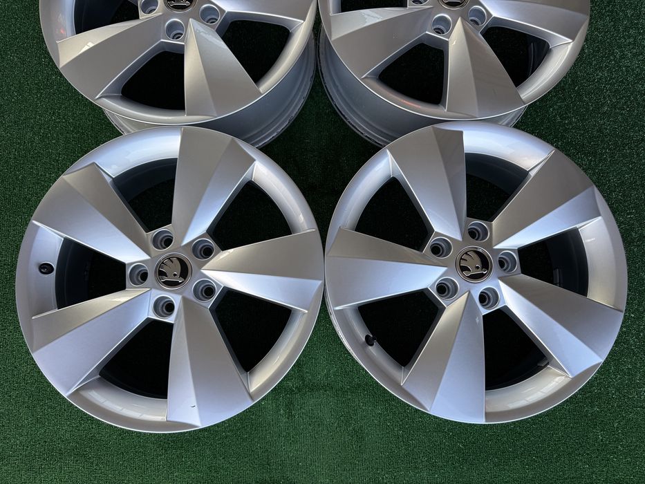 4бр. КАТО НОВИ 17” ОРИГИНАЛНИ Джанти 5х112 *RATIKON* за -SKODA/VW/AUDI/SEAT/Vag- 6.5Jx17H2, ET38