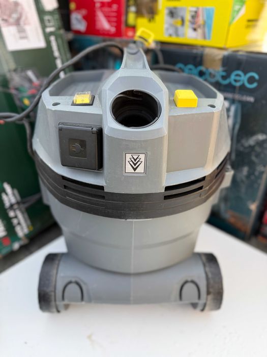 Aspirator uscat-umed profesional Karcher NT 22/1 Ap Te L