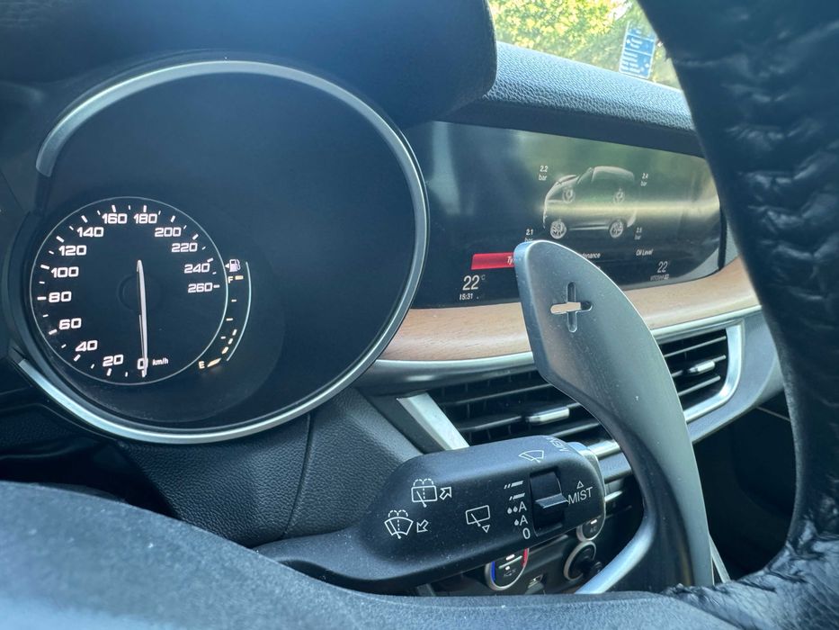 Alfa Romeo Stelvio Q4 2.2D 210hp 8ZF