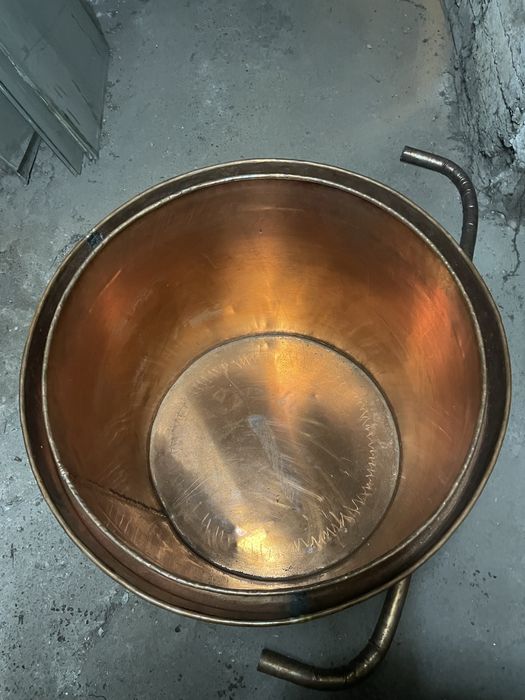 Казан нов, не е ползван никога