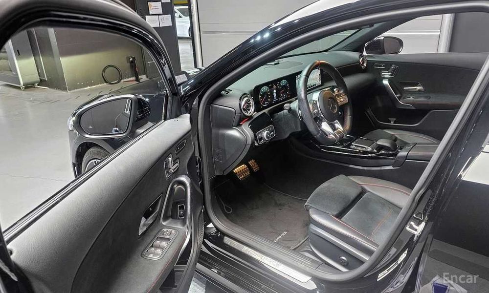 mercedes-benz A-class AMG A35 4MATIC sedan | 2022 | Авто из Кореи