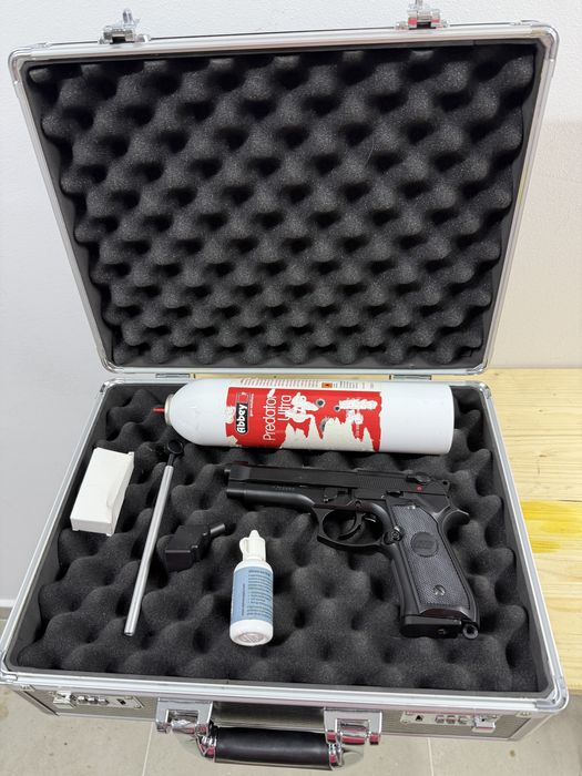 Replica airsoft pistol Beretta M9 plus geanta aluminiu Strike Systems