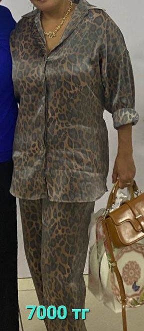 Продам женские вещи